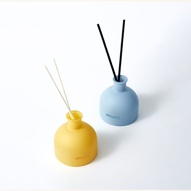M&Scent sıcak satış lüks koku aroma esansiyel yağı kamış difüzörü, rattan çubuklarla