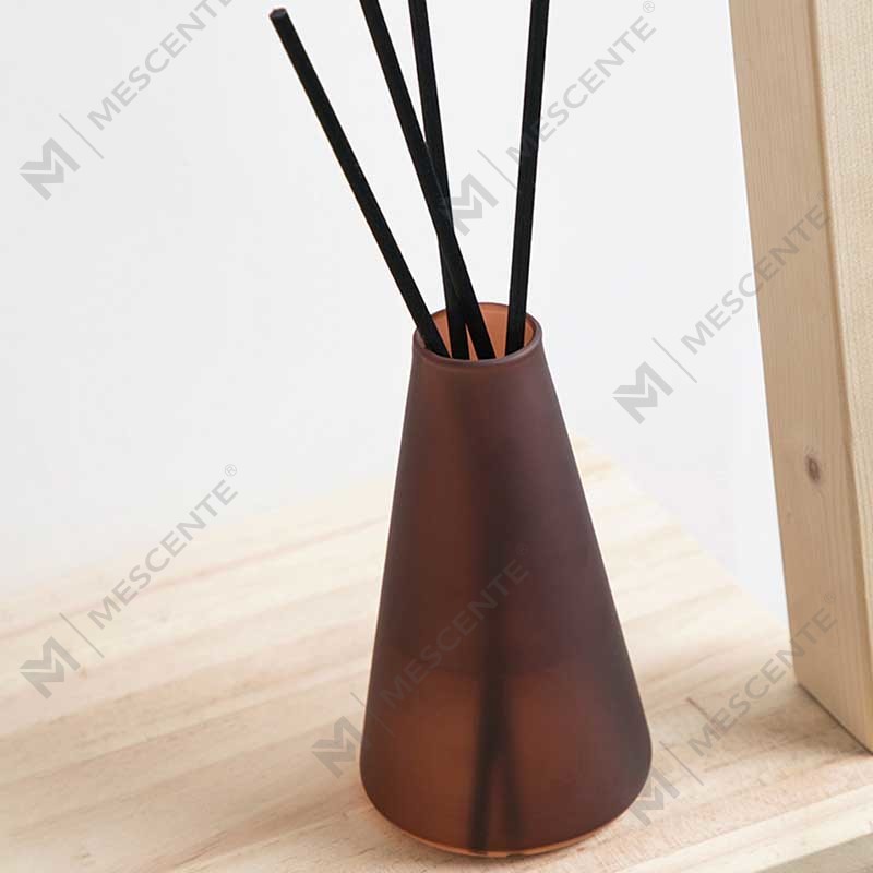 Toptan Oem 200 ml Lüks Kutu Ambalaj Rattan Çubukları Ev Koku Aroma Kamış Difüzör Hediye Seti