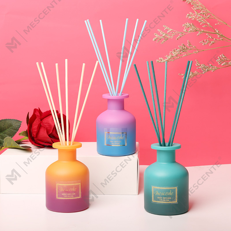 M&Scent özel etiket yuvarlak şişe ev koku koku difüzörü
