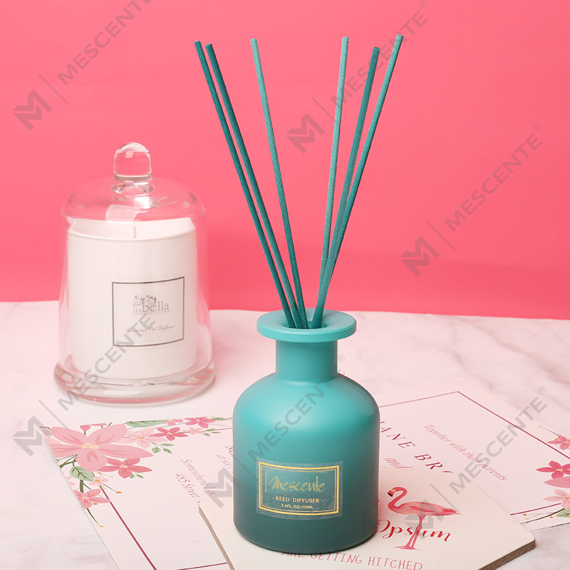 M&Scent özel etiket yuvarlak şişe ev koku koku difüzörü