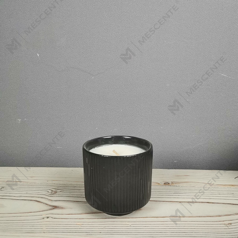 M&Scent Toptan Lüks Seramik Boş Kare Mat Siyah Ahşap Kapaklı Benzersiz Amber Mum Kavanozları