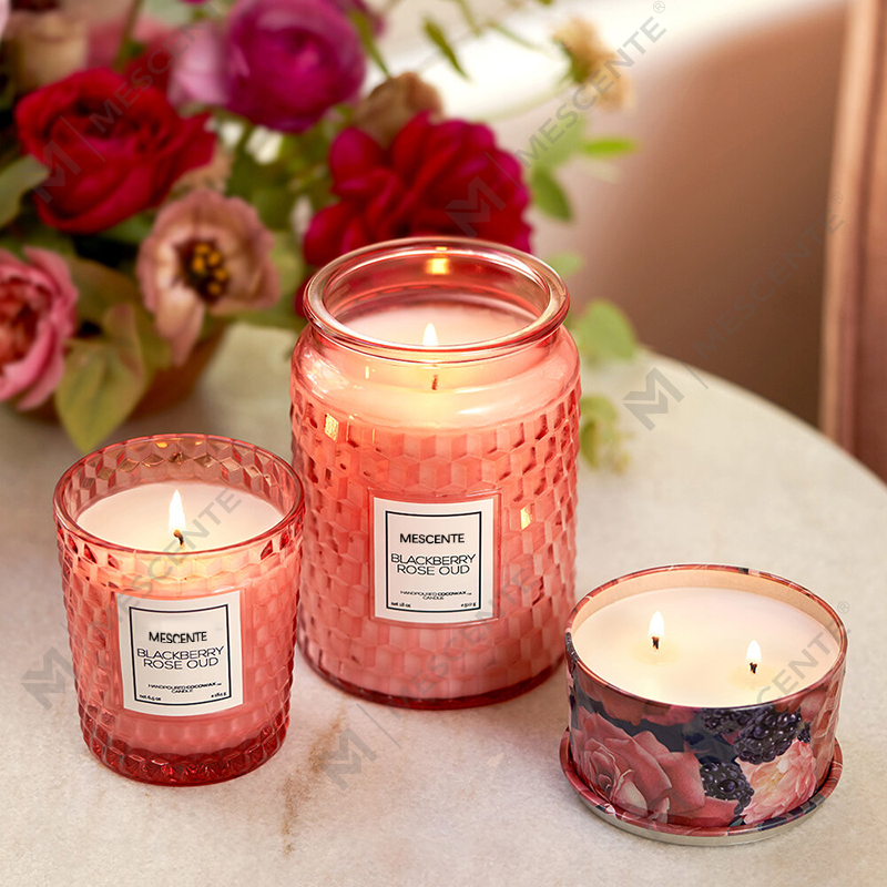 M&Scent Özel Noel Dekorasyonu Böğürtlen Gülü Ud Simgesi Mum